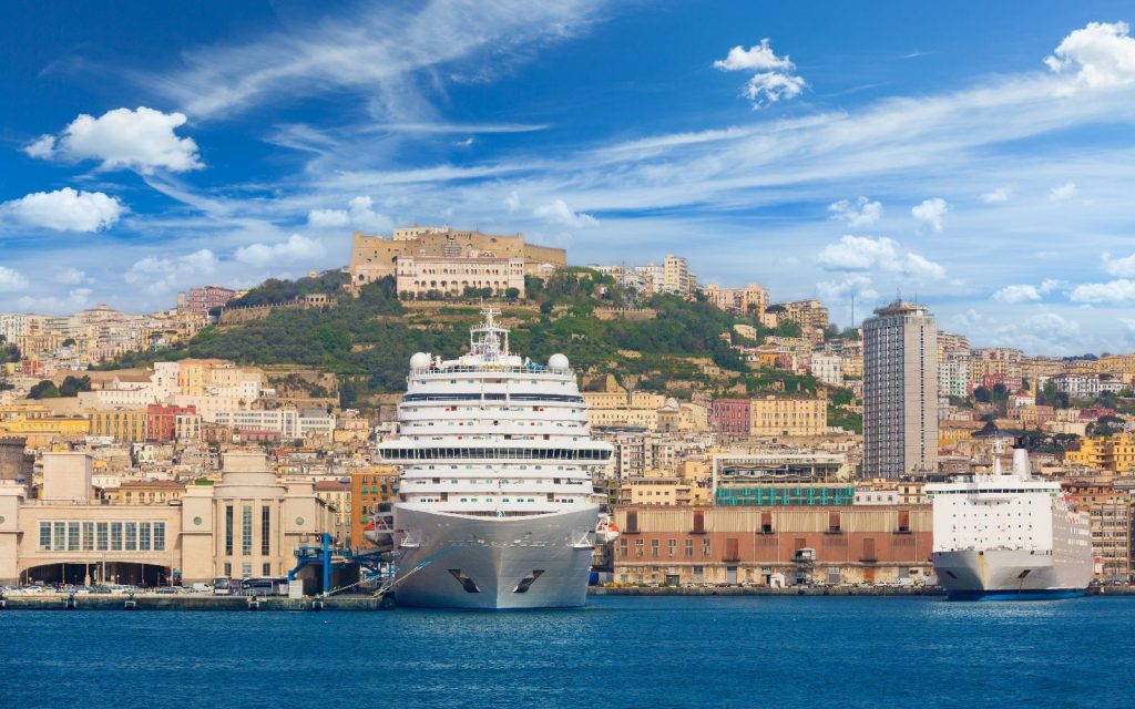 Servizio navetta per il Porto di Napoli da Jazz Garage