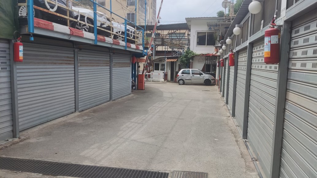 Box chiusi e parcheggio custodito Jazz Garage Napoli